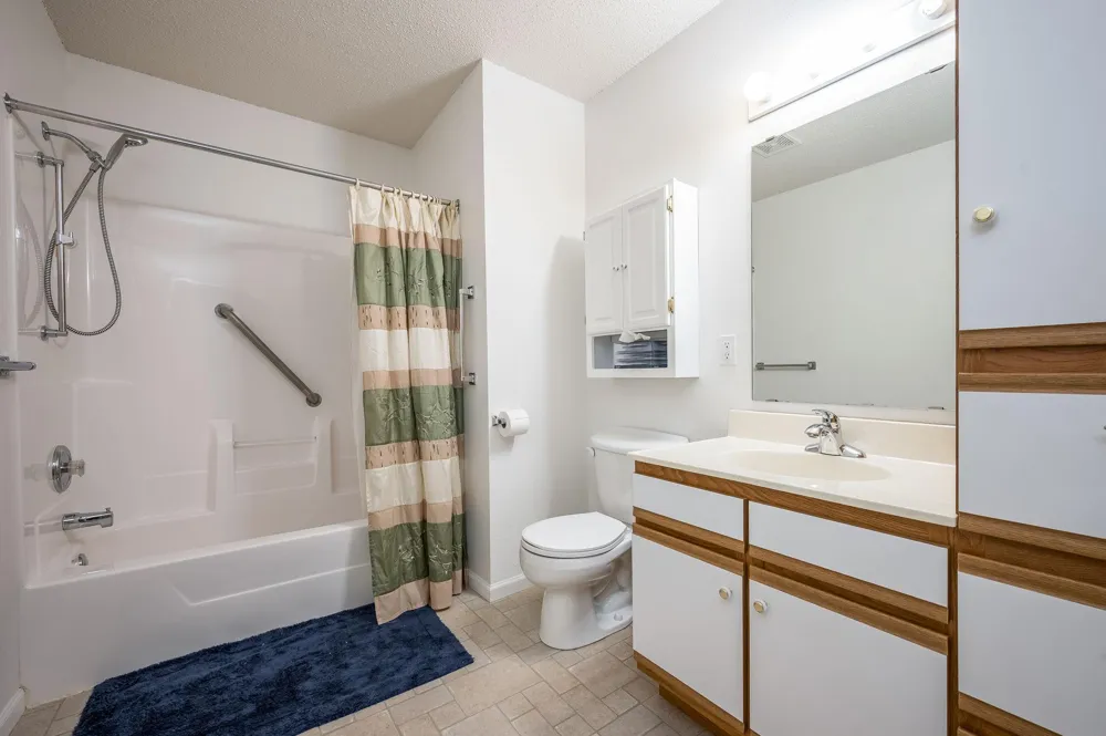 122 Oxford Path Mankato, MN 56001