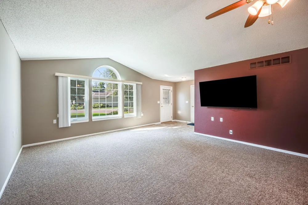 122 Oxford Path Mankato, MN 56001