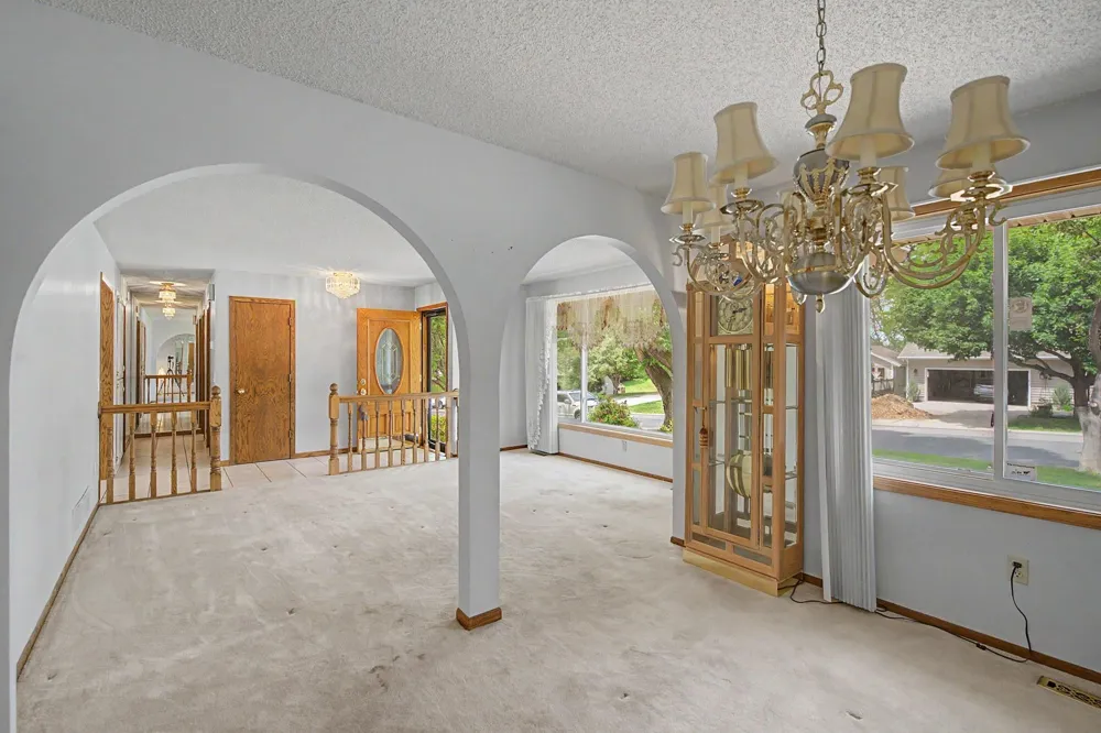 13901 92nd Place Maple Grove, MN 55369