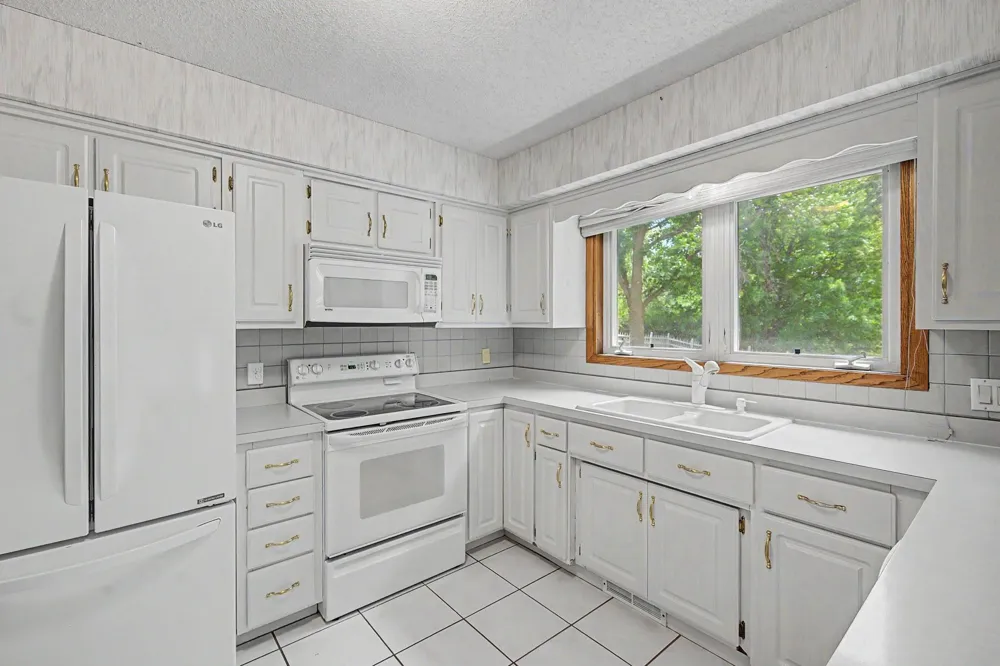 13901 92nd Place Maple Grove, MN 55369