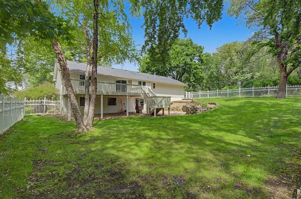 13901 92nd Place Maple Grove, MN 55369