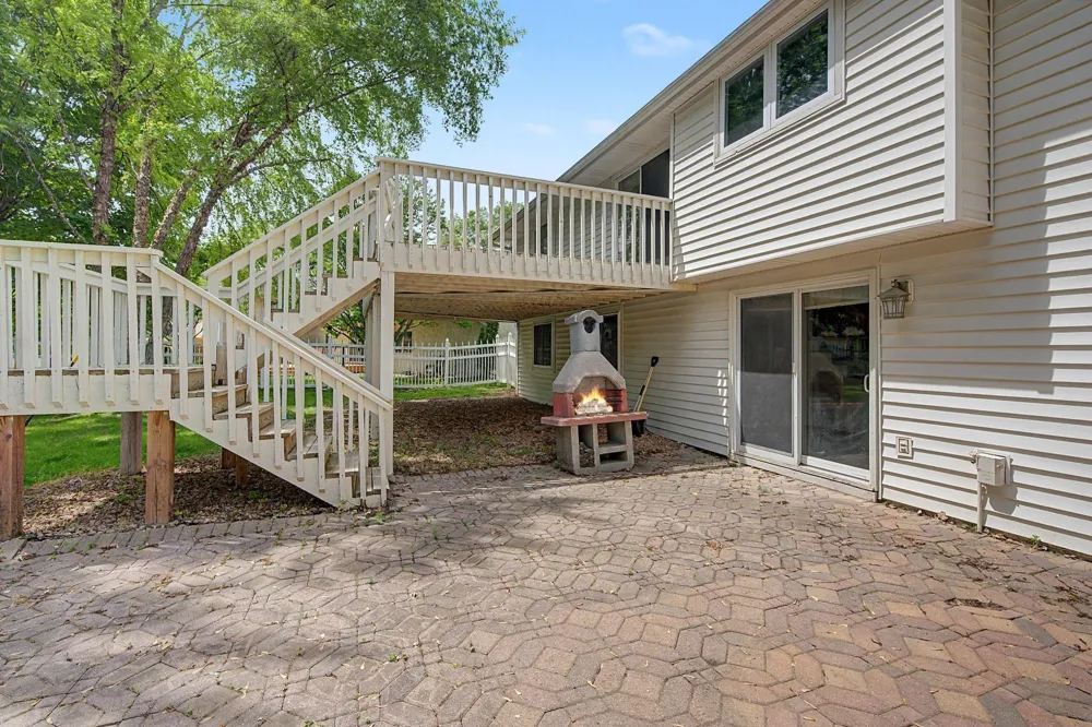 13901 92nd Place Maple Grove, MN 55369