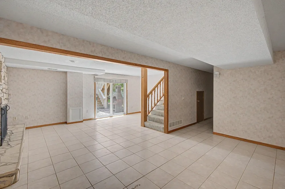 13901 92nd Place Maple Grove, MN 55369