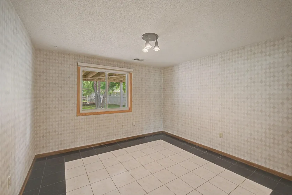 13901 92nd Place Maple Grove, MN 55369