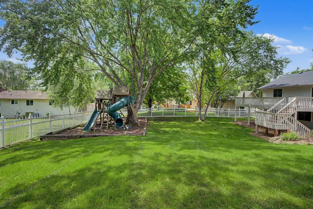 13901 92nd Place Maple Grove, MN 55369