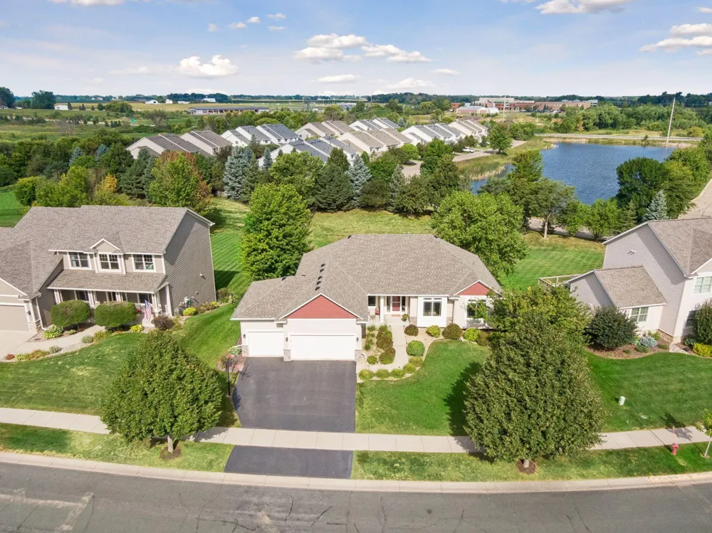 1542 Sparrow Road Waconia, MN 55387