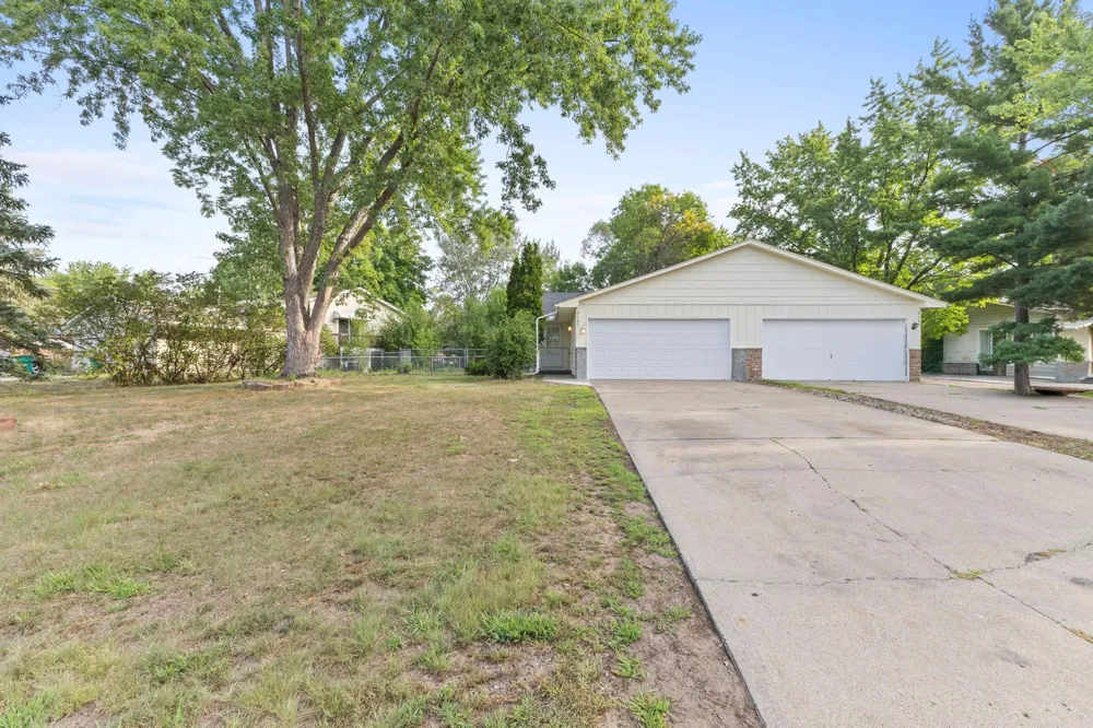 2163 109th Lane NW Coon Rapids, MN 55433