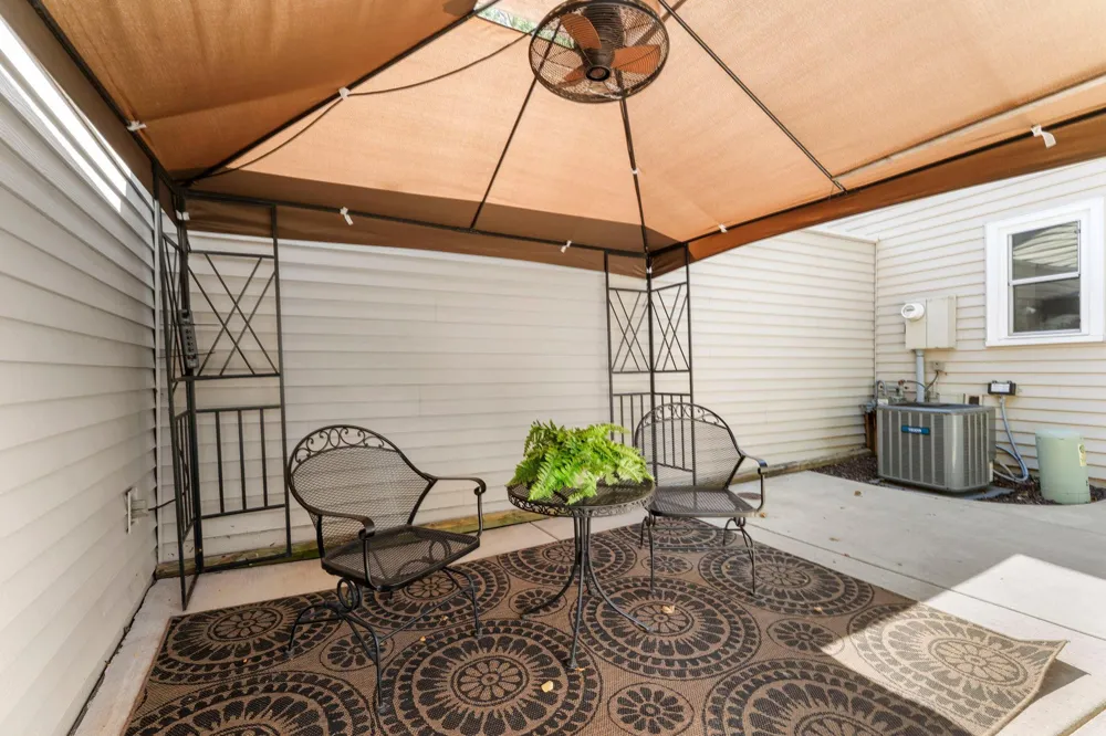 9362 Ranchview Lane Maple Grove, MN 55369