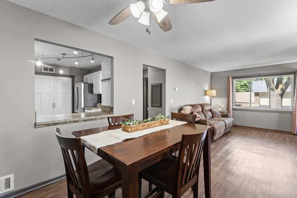 9362 Ranchview Lane Maple Grove, MN 55369