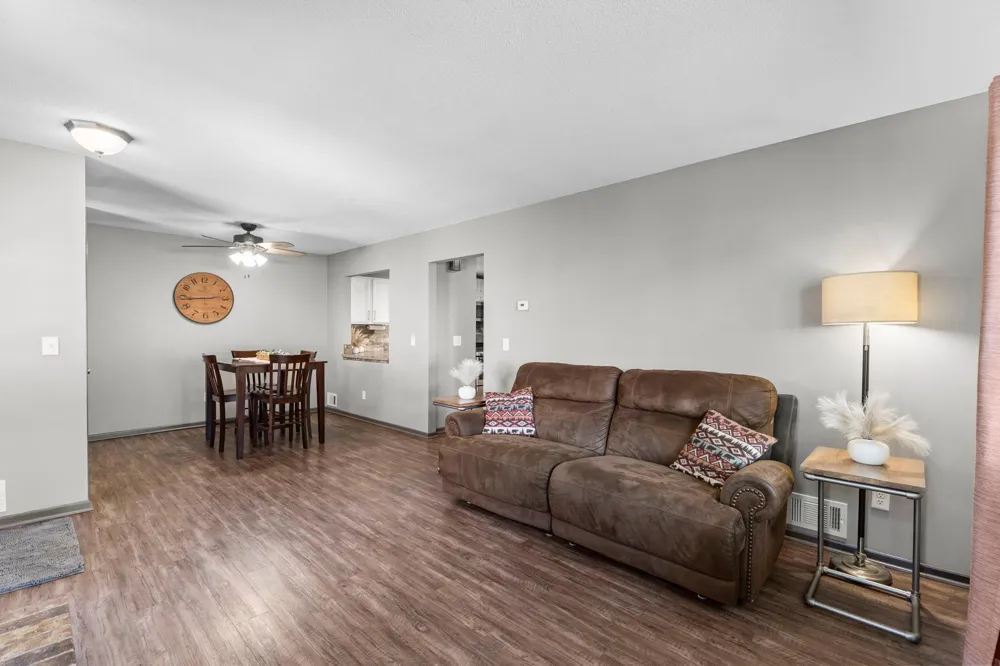 9362 Ranchview Lane Maple Grove, MN 55369