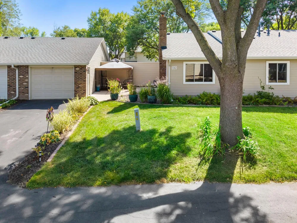 9362 Ranchview Lane Maple Grove, MN 55369