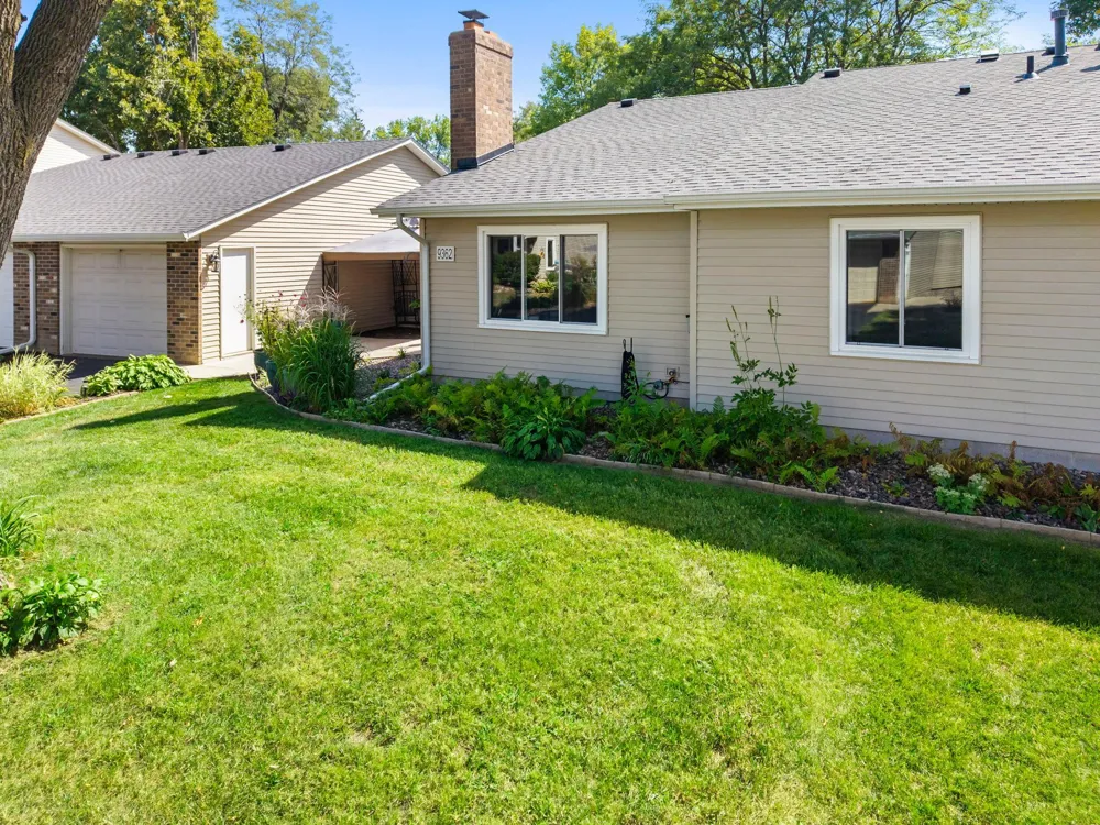 9362 Ranchview Lane Maple Grove, MN 55369