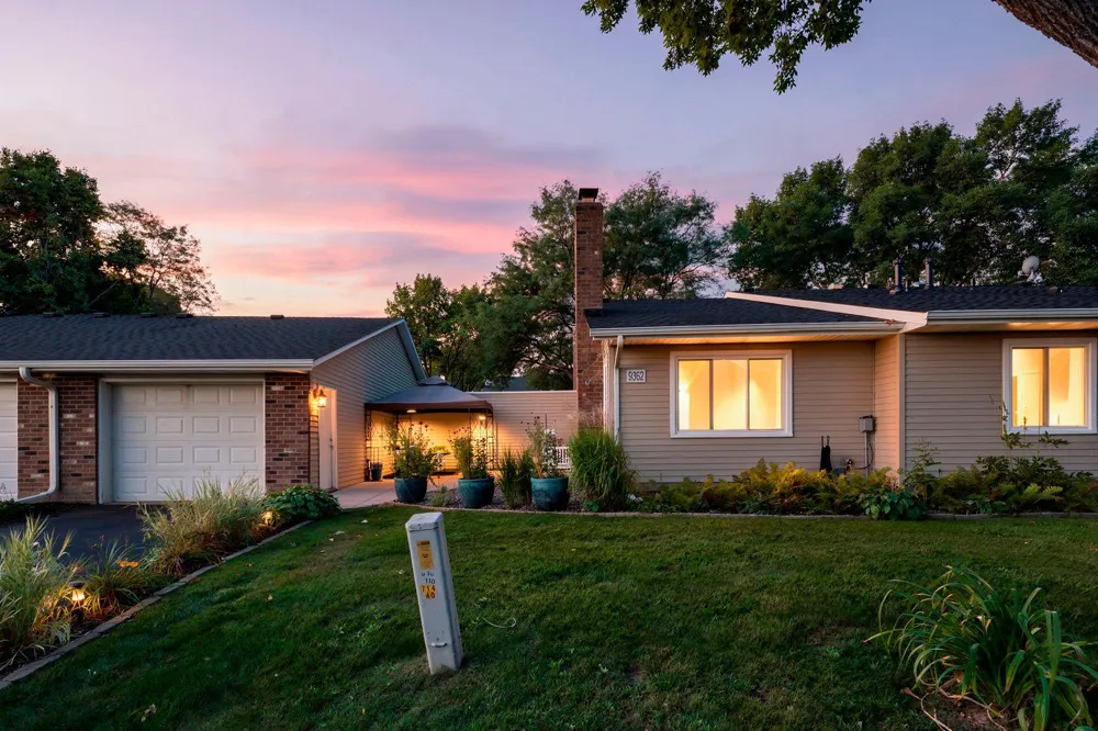 9362 Ranchview Lane Maple Grove, MN 55369