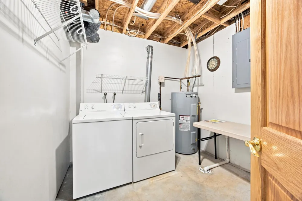 5164 10th Avenue S Fargo, ND 58103