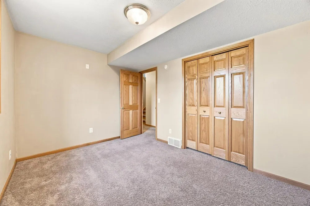 5164 10th Avenue S Fargo, ND 58103