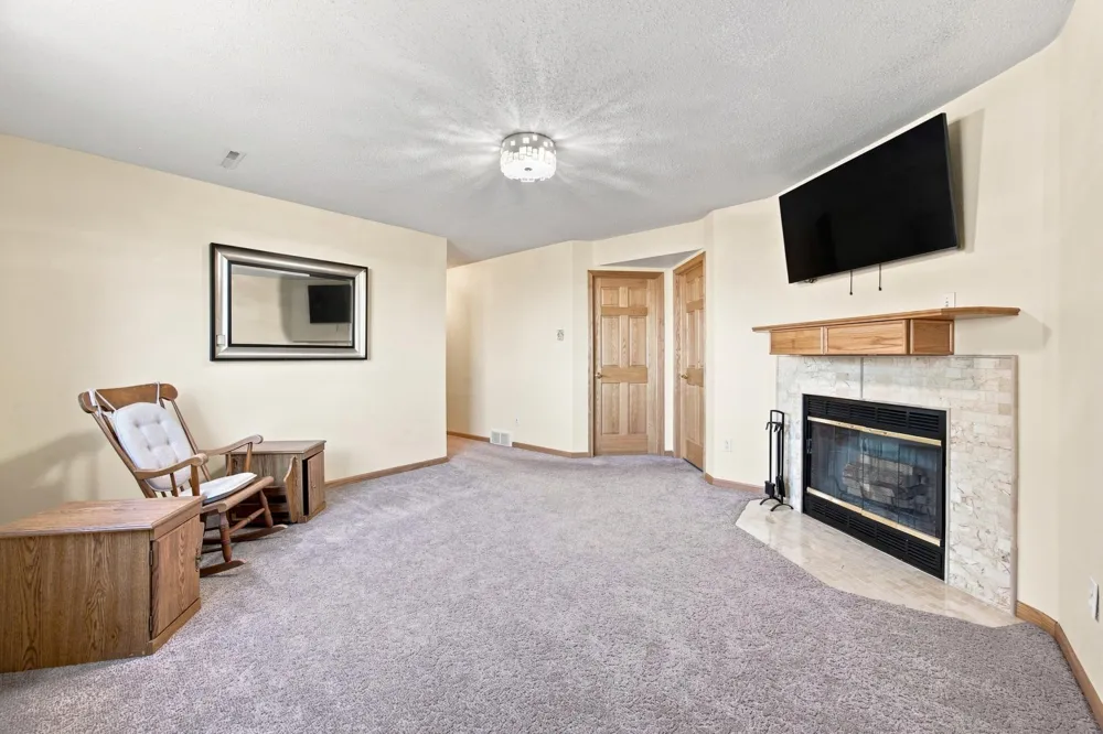 5164 10th Avenue S Fargo, ND 58103