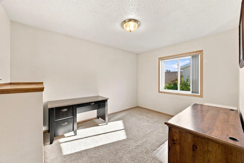 5164 10th Avenue S Fargo, ND 58103