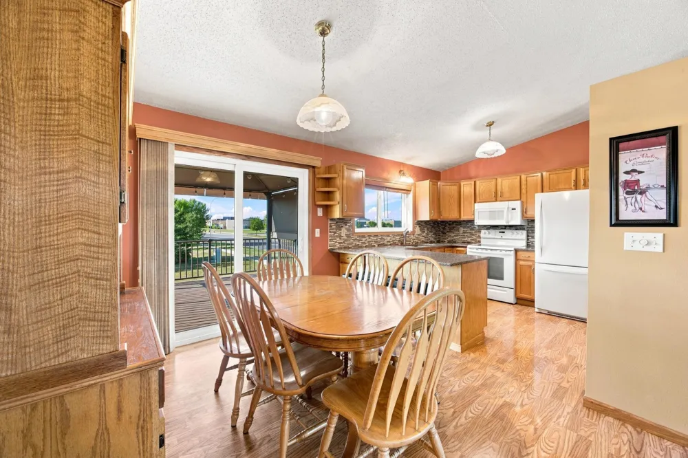 5164 10th Avenue S Fargo, ND 58103