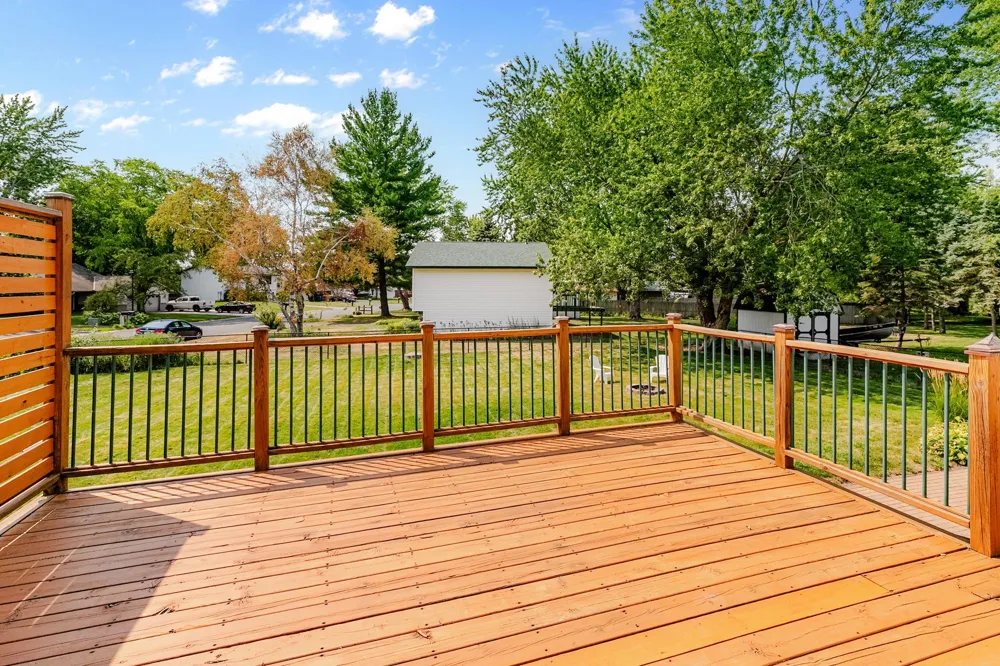 406 Schilling Circle NW Forest Lake, MN 55025