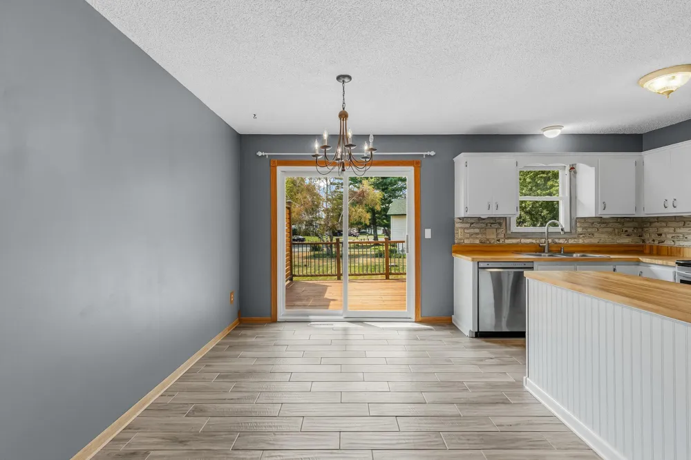 406 Schilling Circle NW Forest Lake, MN 55025