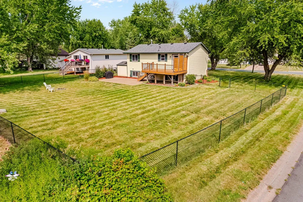 406 Schilling Circle NW Forest Lake, MN 55025