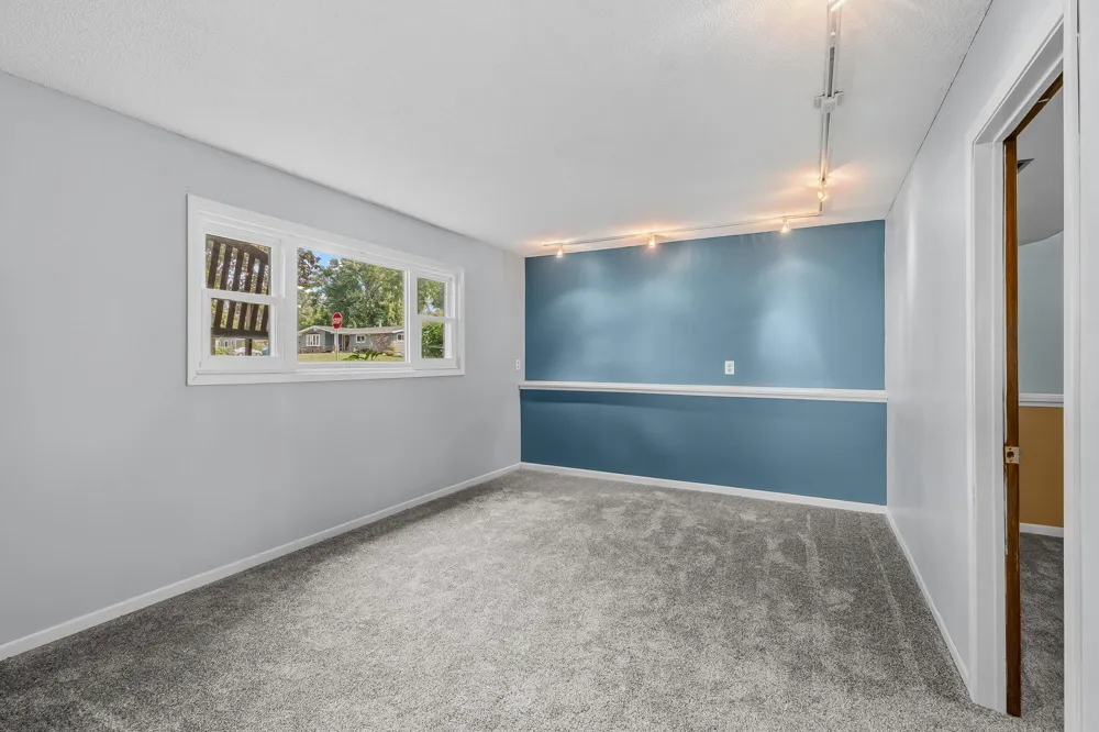 406 Schilling Circle NW Forest Lake, MN 55025