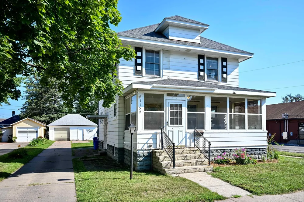 1152 W 5th Street Winona, MN 55987