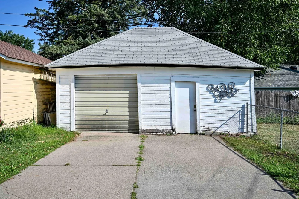 1152 W 5th Street Winona, MN 55987
