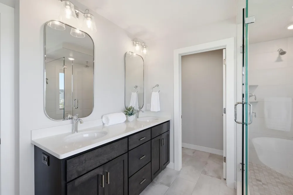 4227 Arbor Bay Woodbury, MN 55129