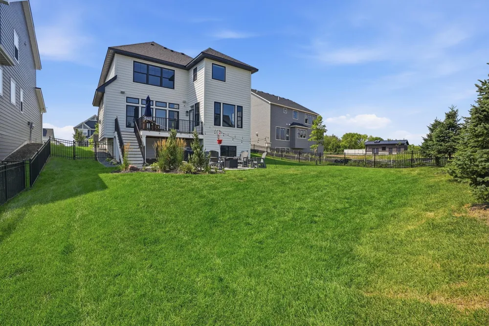 4227 Arbor Bay Woodbury, MN 55129