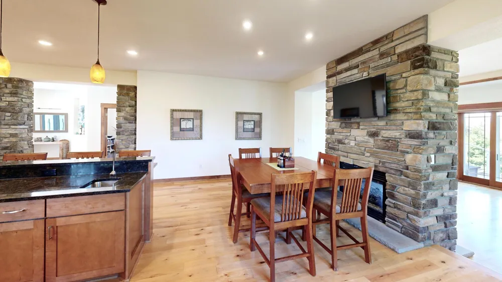 680 Indigo Lane Northfield, MN 55057