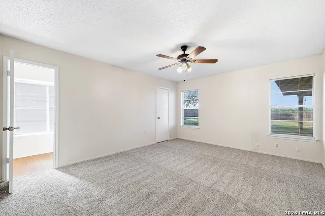 10434 SHALLOW XING Converse, TX 78109