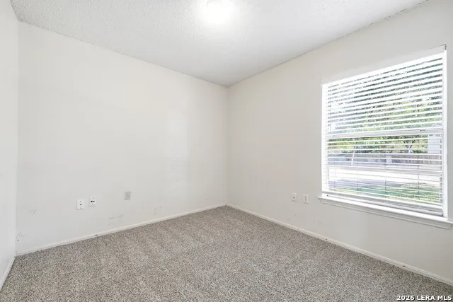 10434 SHALLOW XING Converse, TX 78109
