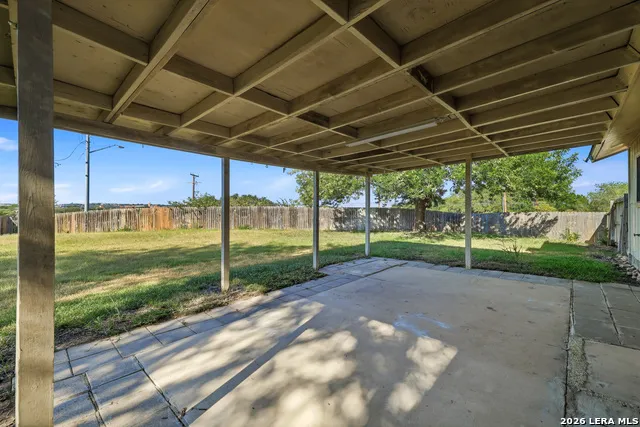 10434 SHALLOW XING Converse, TX 78109