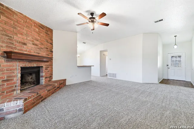 10434 SHALLOW XING Converse, TX 78109