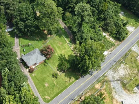 2421 Maner Road SE