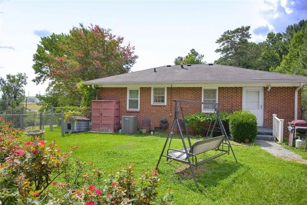 2421 Maner Road SE Atlanta, GA 30339