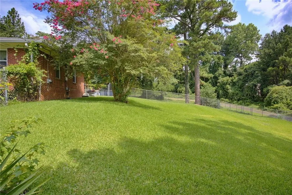 2421 Maner Road SE Atlanta, GA 30339