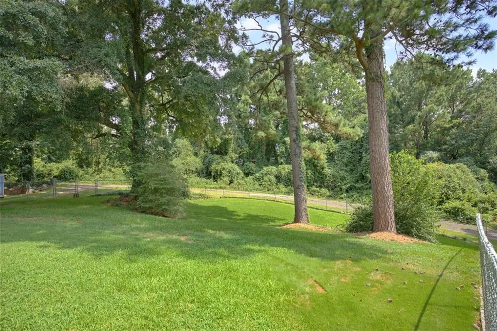 2421 Maner Road SE Atlanta, GA 30339