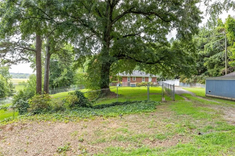 2421 Maner Road SE Atlanta, GA 30339