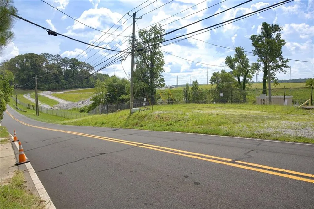 2421 Maner Road SE Atlanta, GA 30339