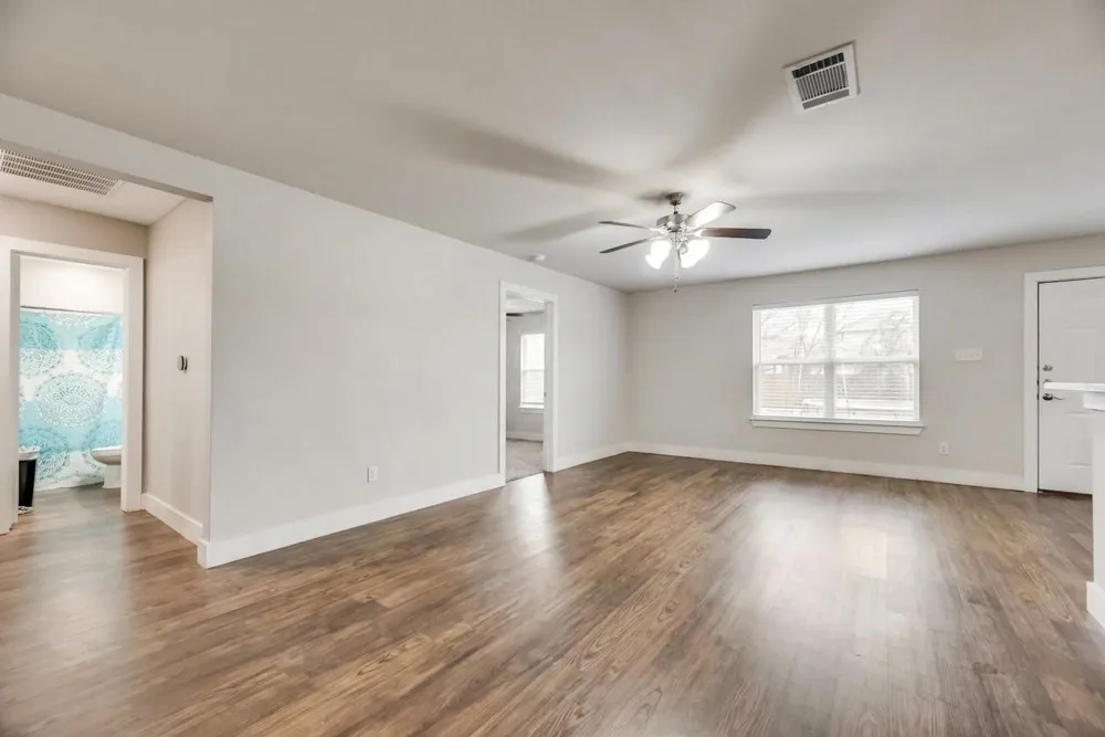 3807 Alsbury Street Dallas, TX 75216