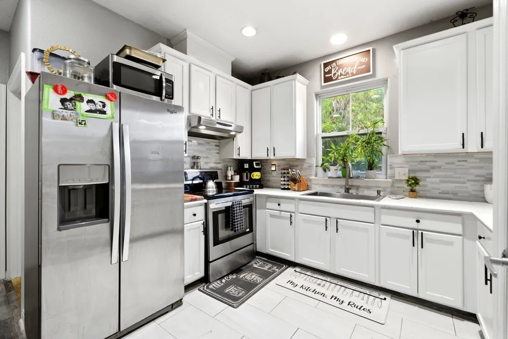 4614 Avenue L Galveston, TX 77551