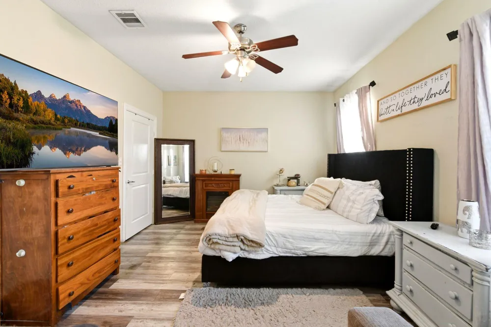 4614 Avenue L Galveston, TX 77551