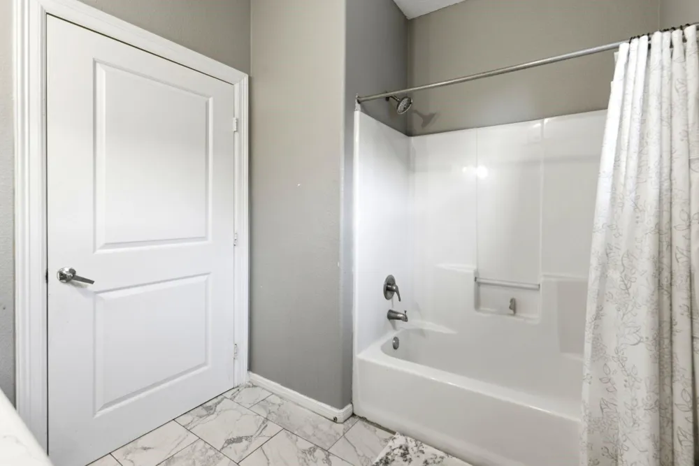 4614 Avenue L Galveston, TX 77551