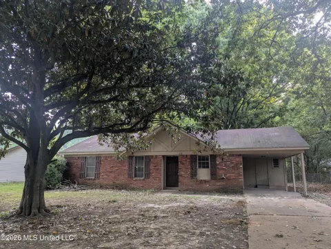 5738 Blue Lake Cove