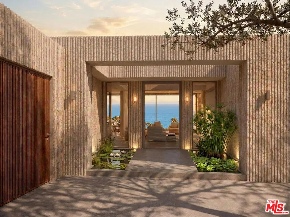 20414 Roca Chica Drive Malibu, CA 90265
