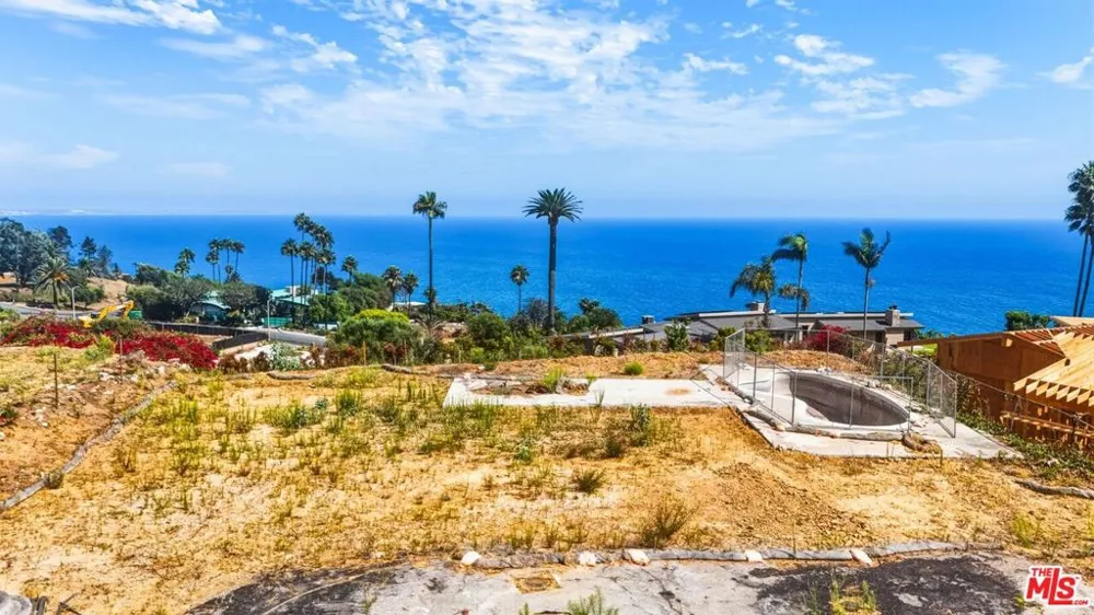 20414 Roca Chica Drive Malibu, CA 90265