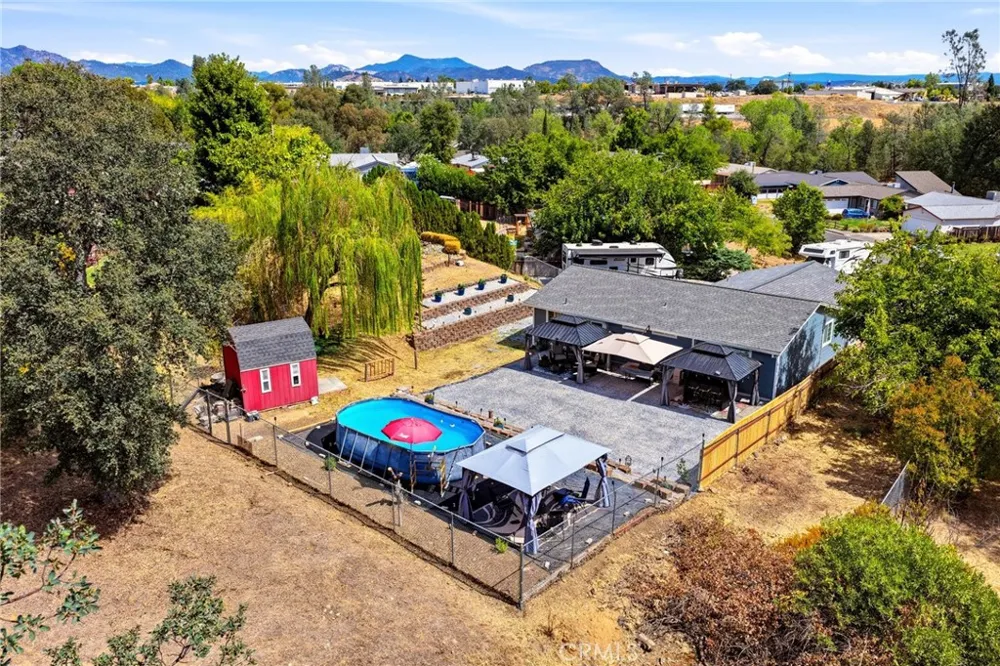 1045 Jaxon Way Redding, CA 96003