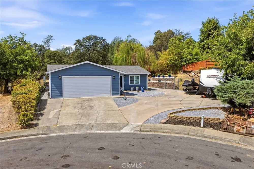 1045 Jaxon Way Redding, CA 96003